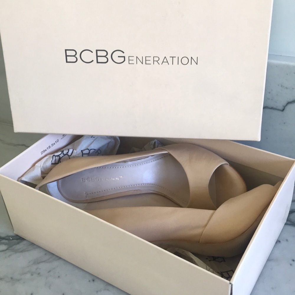 BCBGeneration Heels - Picture 2 of 4